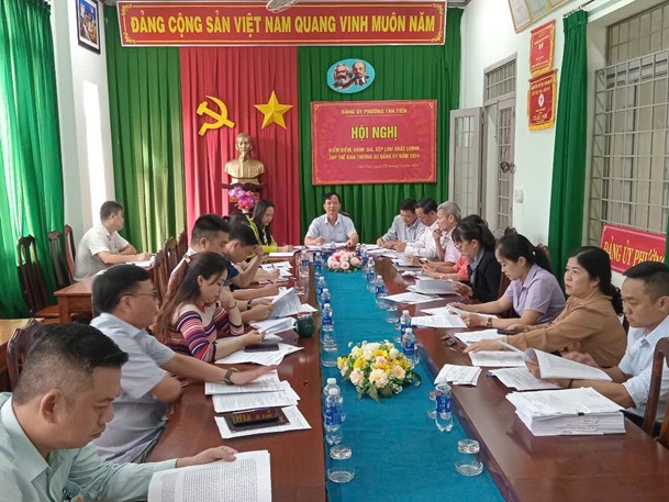 Hội nghị kiểm điểm tập thể Ban Thường vụ Đảng ủy năm 2024